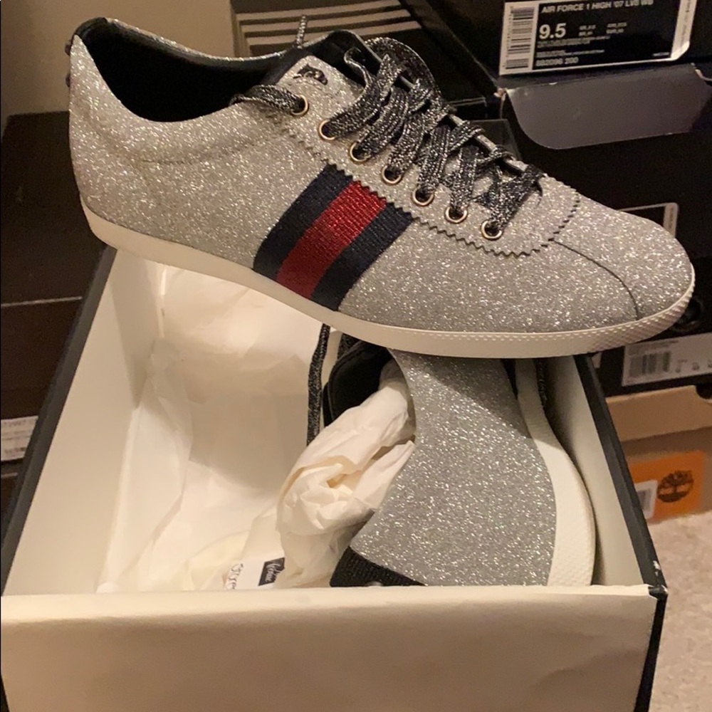 Gucci sneaker / silver